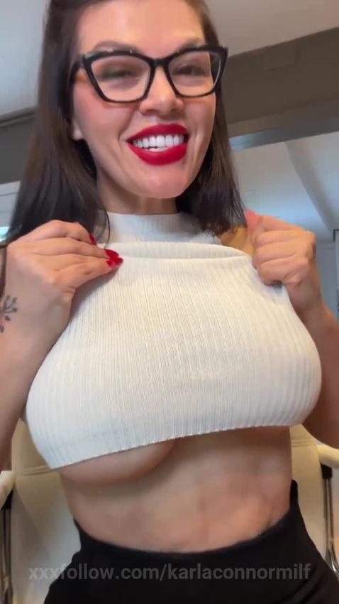 Would you take a hot massage with a 45 year o.. Protagonizado por karlaconnormilf