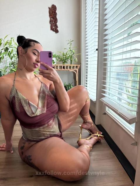 thick goddess 👑 Protagonizado por destvnyle