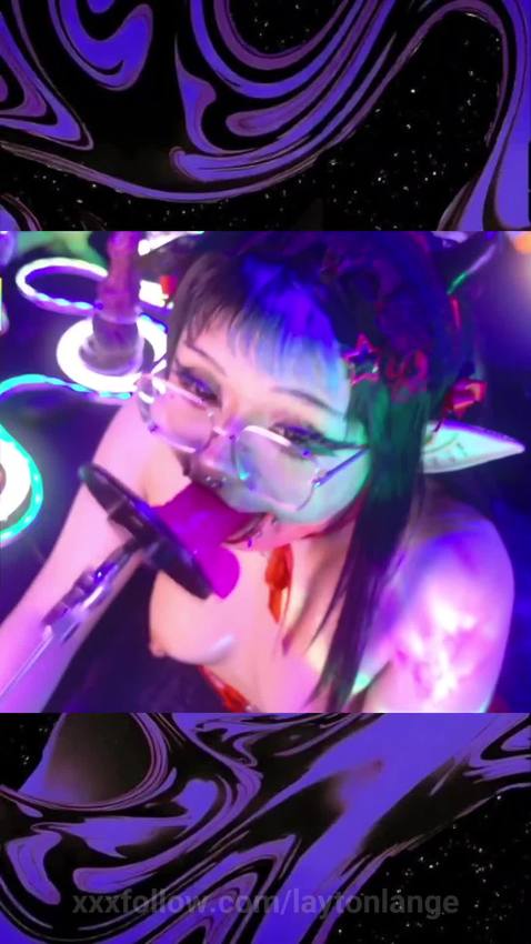 ASMR let me suck u and see me succubus tits 🌀.. Protagonizado por laytonlange