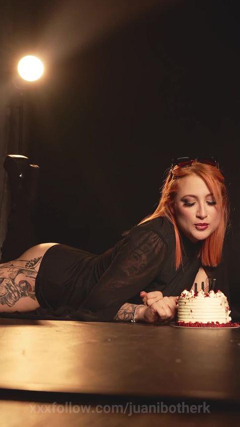 do u wanna taste my cake? Protagonizado por juanibotherk