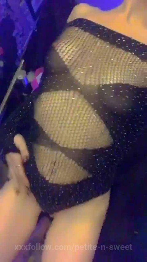 DM me anytime and follow on my X: @Sweetannal.. Protagonizado por petite-n-sweet