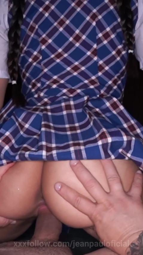 ella se sienta y se la meto suavecito 😈😈 Protagonizado por jeanpauloficial