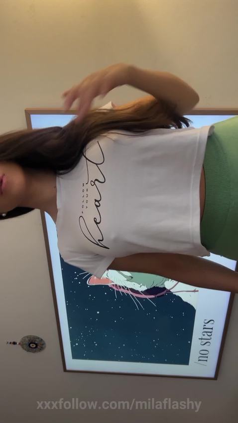 👇🏻I want to rub my tits in your face🥥🥥🥵 Protagonizado por milaflashy