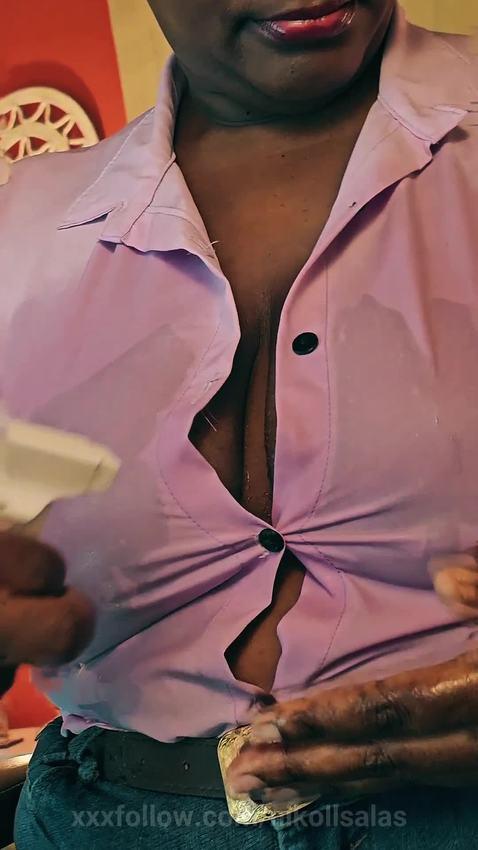 Wet shirt. Protagonizado por nikollsalas