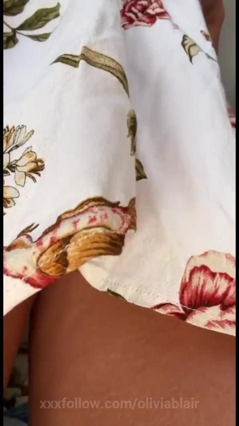 Your FREE present is waiting 🎁 Text «🔥» on OF.. Protagonizado por oliviablair