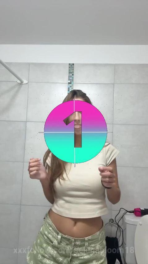 Want a peek at my perky tits? Protagonizado por selenabloom18