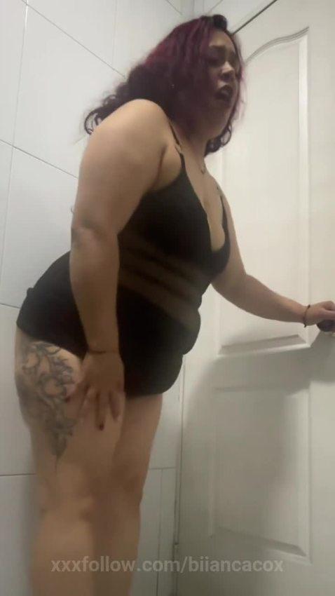 I cant fuck myself alone, everyone is bother .. Protagonizado por biiancacox