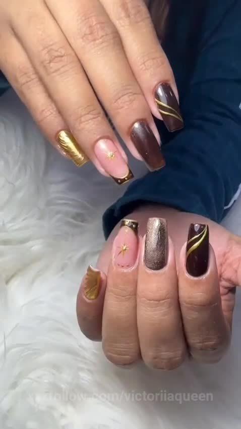 Imagine my new nails mercilessly gripping you.. Protagonizado por victoriiaqueen