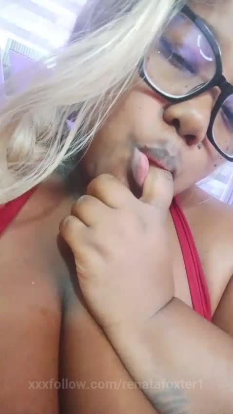 woman colombiana ! Protagonizado por renatafoxter1