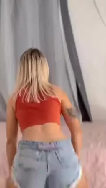 2 Reboladas da Luannyx e você goza! – Tik Sexo