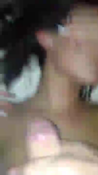Gozando na cara da ninfetinha depois do sexo