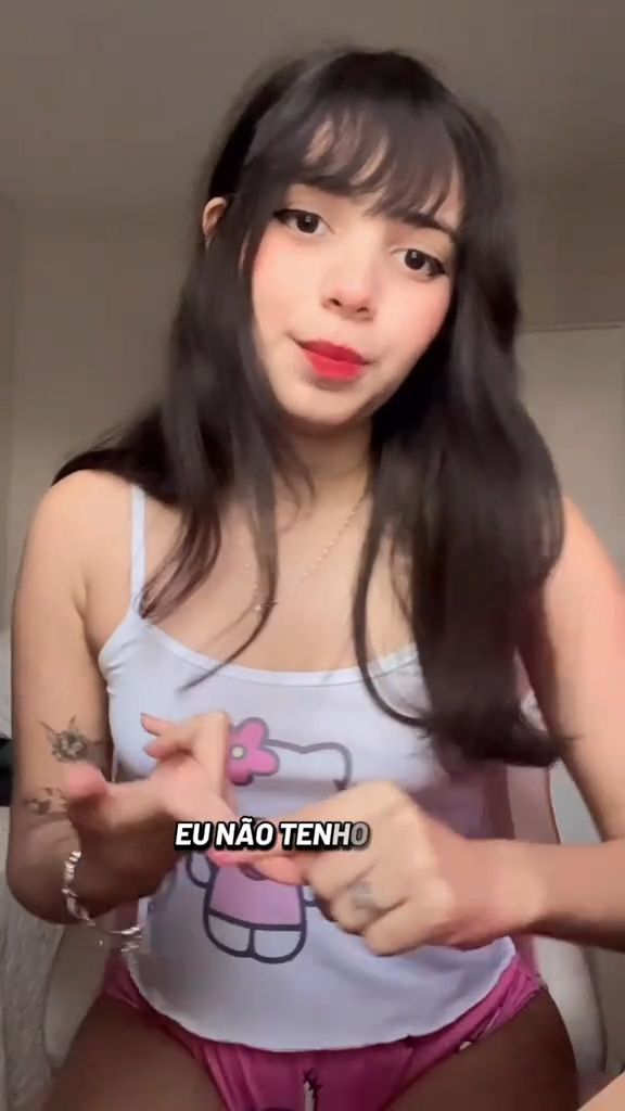 Afknaty, 20 años quiere novio…