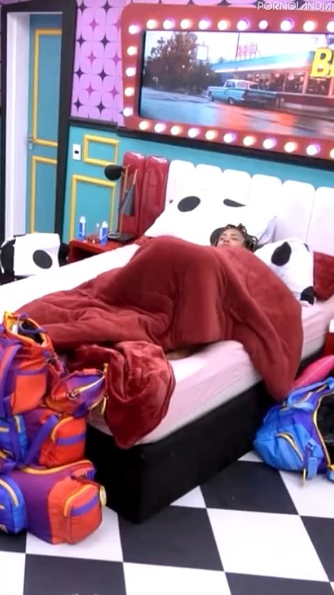 Aline Patriarca nua no BBB caiu na net pagando buceta