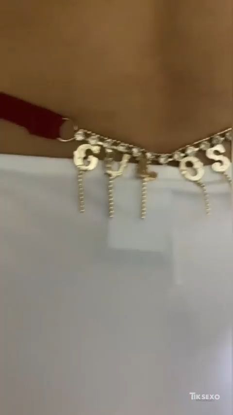 Esposa amadora rebolando feito puta