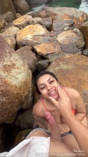 Mandy Lia fazendo oral com tapa na cara